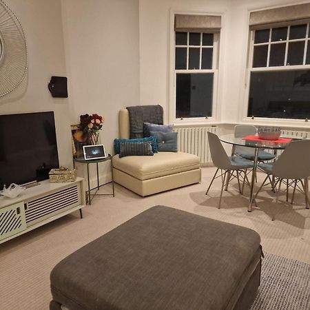 Quintessentially 'London' Flat Extérieur photo